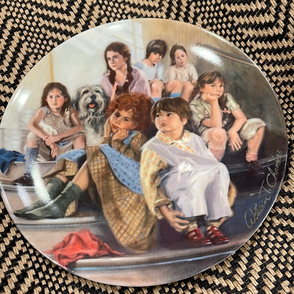 Annie and the Orphans Fourth Issue The Annie Collectors Plate Series Authentic